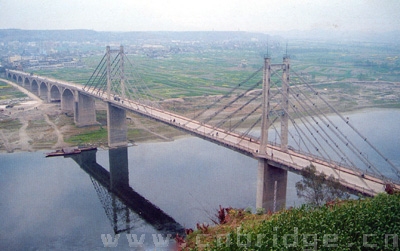 三臺(tái)涪江大橋