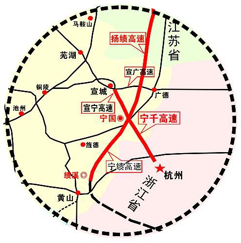 記者從省交通控股集團(tuán)了解到，近日隨著寧千高速路面01標(biāo)270米瀝青下面層試驗(yàn)段成功鋪筑，該項(xiàng)目進(jìn)入瀝青路面施工階段，為年內(nèi)通車(chē)打下堅(jiān)實(shí)基礎(chǔ)。