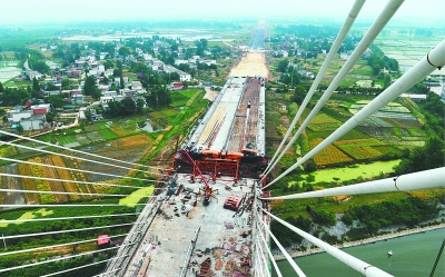 繁華大道跨南淝河大橋。